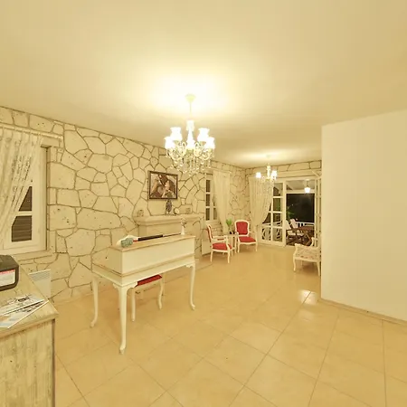 Alacati Balbadem Hotel 2*